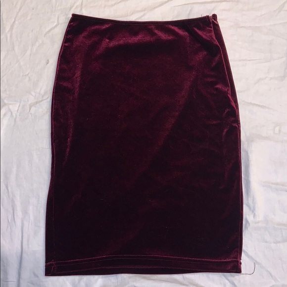 Velvet Set - Picture 3 of 3